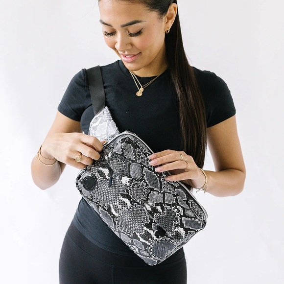 The Pack by Tush Baby - Picture 5 of 9